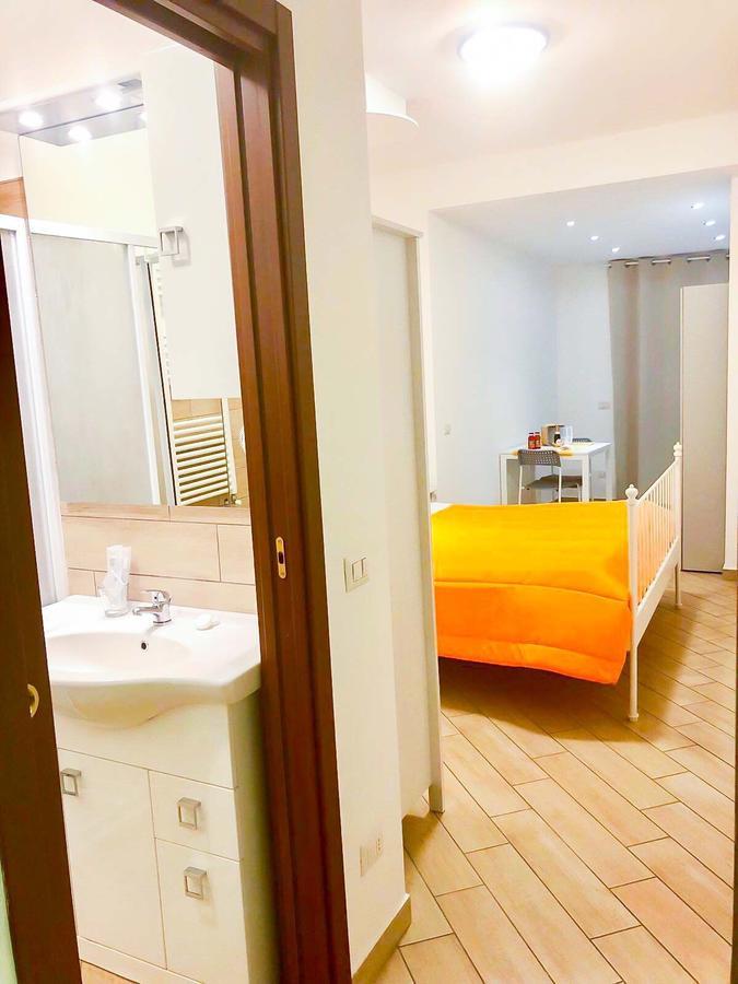 Holiday Garibaldi Napoli Bed and Breakfast Zewnętrze zdjęcie
